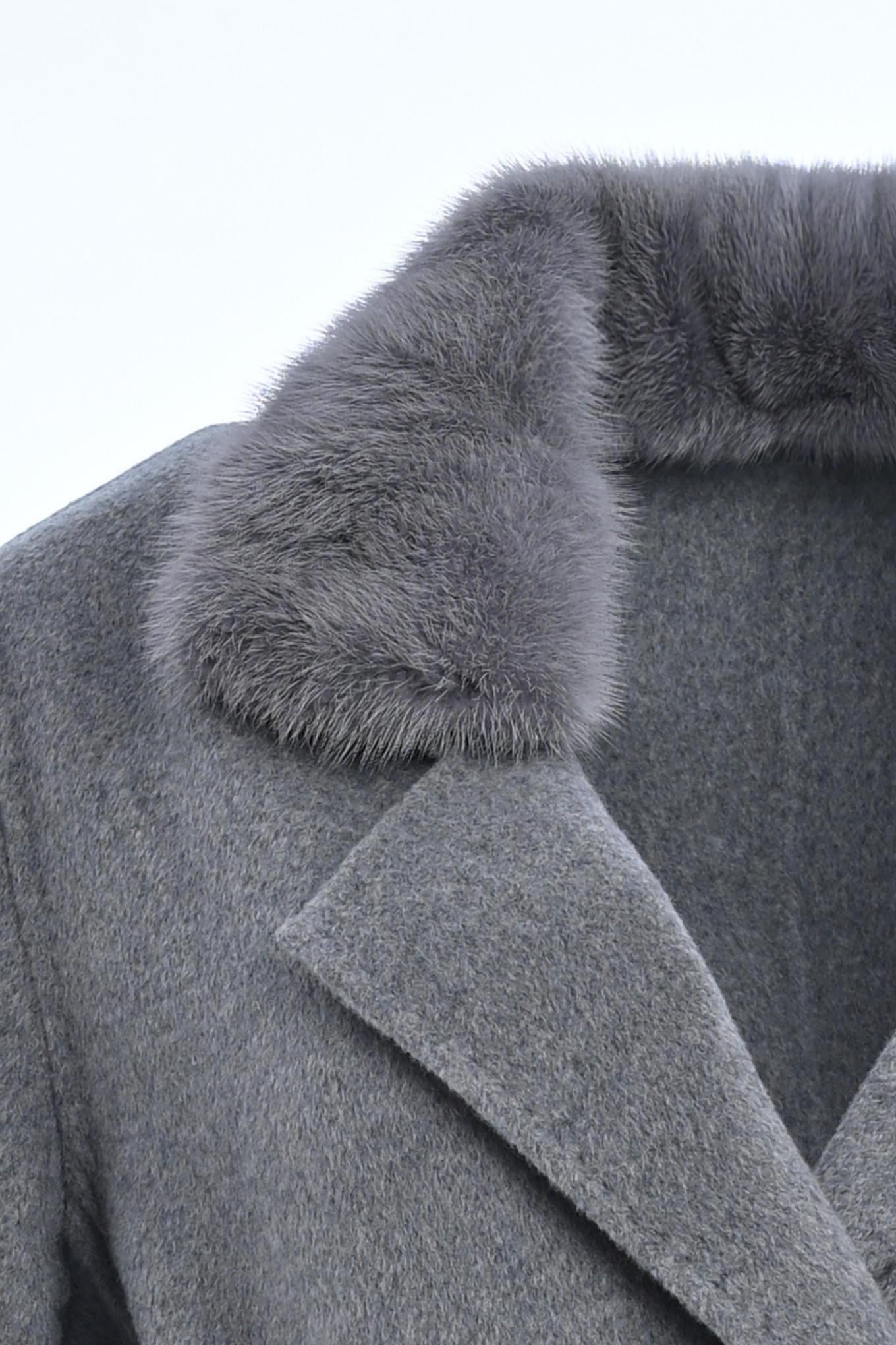 Double Cloth Pure Cashmere Coat with Detachable Mink Collar
