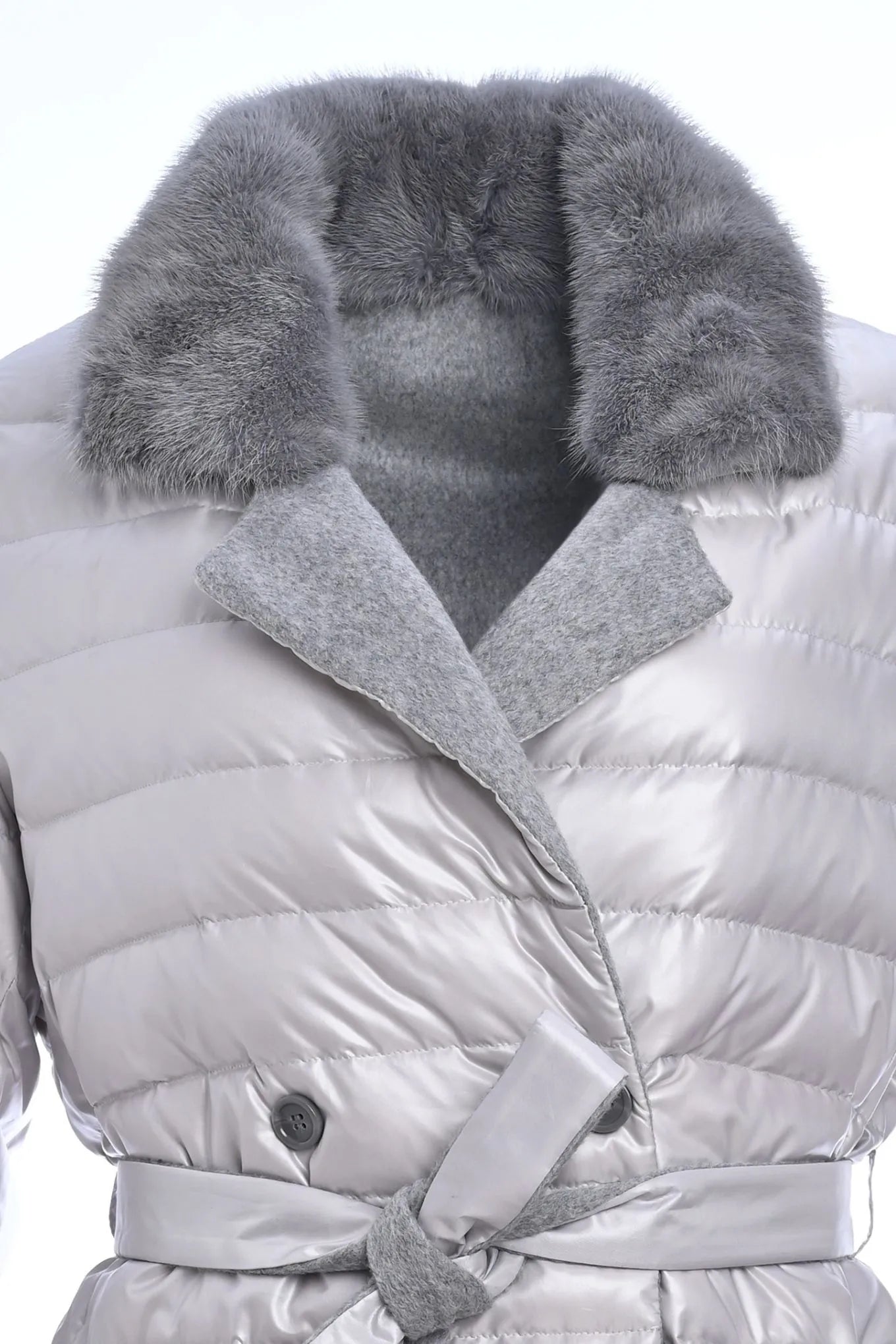 Reversible Cashmere / Down Coat details