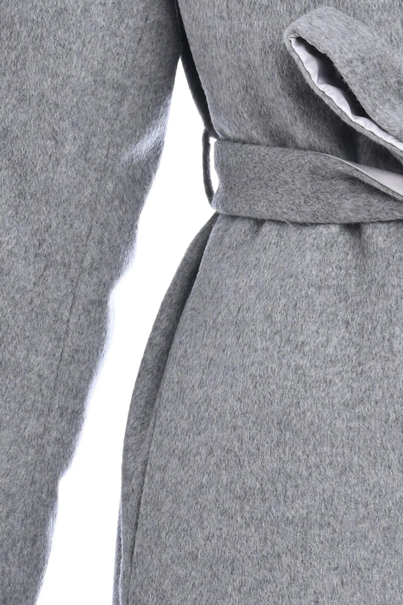 Reversible Cashmere / Down Coat details