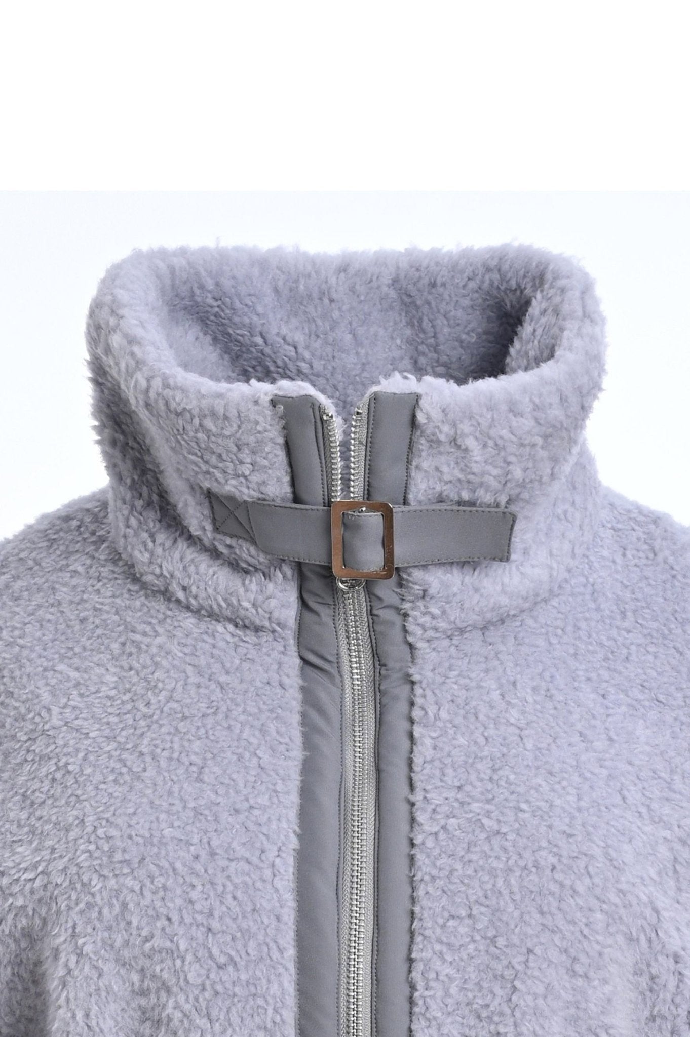 Merino Super Wool Sporty Coat collar close-up view