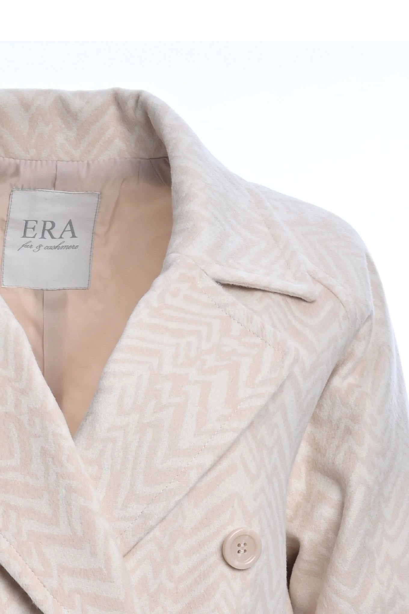 Pure Cashmere Beige Coat details